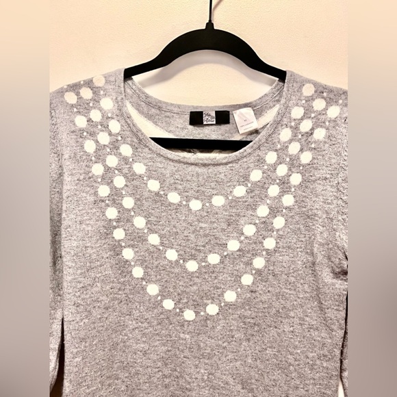 SAKS FIFTH AVENUE Cashmere Sweater w/ Feminine Designs (Medium) **BRAND NEW!🎁** - Picture 2 of 7